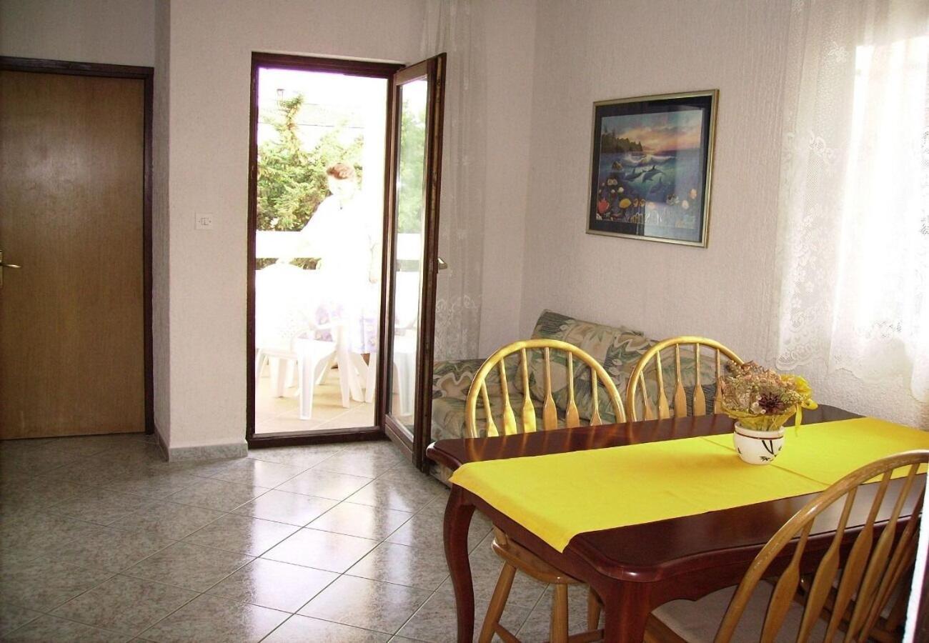 Apartment Dragica Malinska Extérieur photo